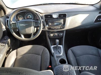 Zdjęcie 8 z 14 samochodu: 2013 CHRYSLER 200 LX VIN:1C3CCBAB5DN691698 - miniatura