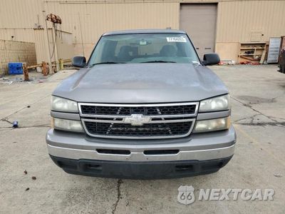 Piąte zdjęcie samochodu w środku: 2007 CHEVROLET SILVERADO K1500 CLASSIC VIN:1GCEK19B97E113453 - miniatura