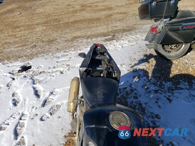 Zdjęcie 6 z 10 samochodu: 2023 YAMAHA YZFR3 A VIN:MH3RH18Y8PK010596 - miniatura