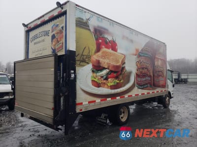 Trzecie zdjęcie samochodu z tyłu: 2014 ISUZU NPR HD VIN:54DC4W1B2ES803484 - miniatura