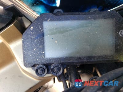 Zdjęcie 8 z 10 samochodu: 2023 YAMAHA YZFR3 A VIN:MH3RH18Y8PK010596 - miniatura