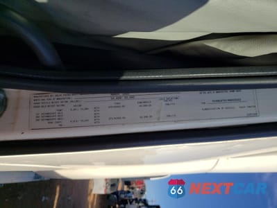 Zdjęcie 19 z 20 samochodu: 2004 VOLVO VN VNL VIN:4V4NC9TH14N353332 - miniatura