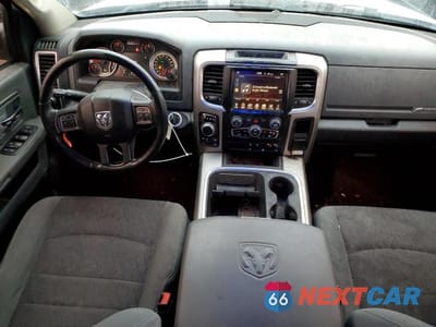 Zdjęcie 8 z 12 samochodu: 2017 RAM 1500 SLT VIN:3C6RR7LT7HG575240 - miniatura
