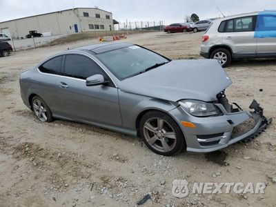 Czwarte zdjęcie samochodu z boku: 2013 MERCEDES-BENZ C 250 VIN:WDDGJ4HB4DF998459 - miniatura