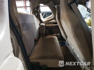 Zdjęcie 10 z 13 samochodu: 2000 FORD F150 VIN:1FTRX18L0YNB29538 - miniatura
