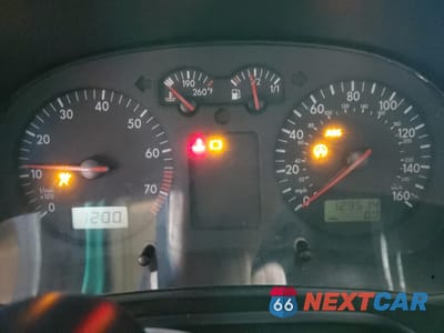 Zdjęcie 9 z 12 samochodu: 2003 VOLKSWAGEN GTI VIN:9BWDE61JX34036018 - miniatura