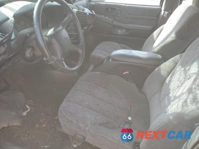 Zdjęcie 7 z 12 samochodu: 2002 CHEVROLET S TRUCK S10 VIN:1GCDT13W52K168237 - miniatura
