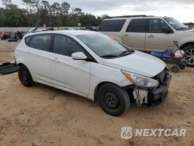 Czwarte zdjęcie samochodu z boku: 2016 HYUNDAI ACCENT SE VIN:KMHCT5AEXGU282884 - miniatura