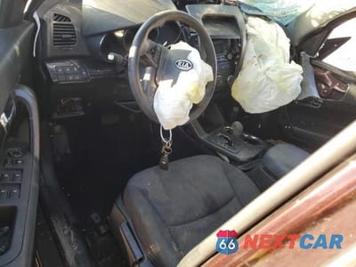 Zdjęcie 8 z 13 samochodu: 2012 KIA SORENTO LX VIN:5XYKT3A67CG301982 - miniatura