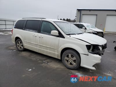 Czwarte zdjęcie samochodu z boku: 2012 DODGE GRAND CARAVAN SXT VIN:2C4RDGCG8CR310422 - miniatura