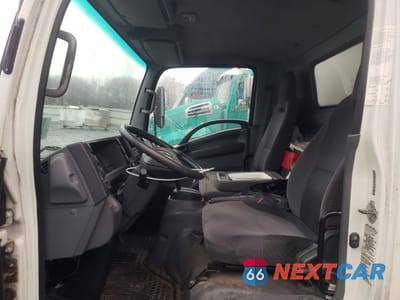 Zdjęcie 7 z 14 samochodu: 2014 ISUZU NPR HD VIN:54DC4W1B2ES803484 - miniatura