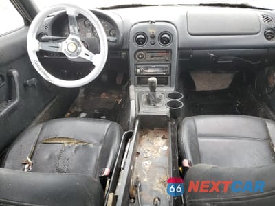 Zdjęcie 8 z 12 samochodu: 1996 MAZDA MX-5 MIATA VIN:JM1NA3533T0708691 - miniatura