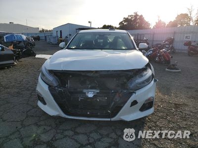 Piąte zdjęcie samochodu w środku: 2020 NISSAN ALTIMA SL VIN:1N4BL4EV6LC241064 - miniatura