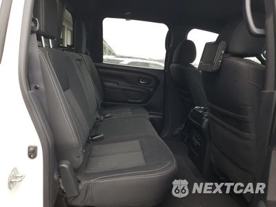 Zdjęcie 10 z 12 samochodu: 2018 NISSAN TITAN SV VIN:1N6AA1E59JN549452 - miniatura