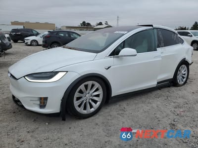 2021 TESLA MODEL X 5YJXCBE21MF322567 - główne zdjęcie licytacji z USA - miniatura