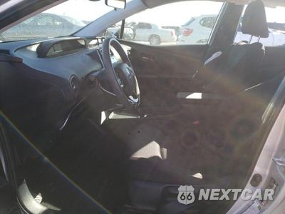 Zdjęcie 7 z 12 samochodu: 2019 TOYOTA PRIUS VIN:JTDKARFU1K3098400 - miniatura