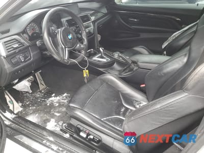 Zdjęcie 7 z 12 samochodu: 2016 BMW M4 VIN:WBS3R9C56GK335608 - miniatura