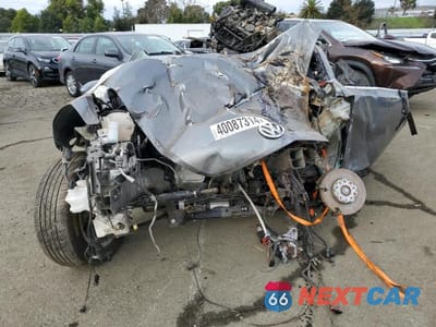 Piąte zdjęcie samochodu w środku: 2018 VOLKSWAGEN BEETLE S VIN:3VW5DAATXJM515575 - miniatura