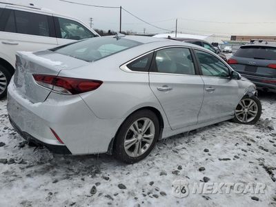 Trzecie zdjęcie samochodu z tyłu: 2018 HYUNDAI SONATA SPORT VIN:5NPE34AF2JH629545 - miniatura