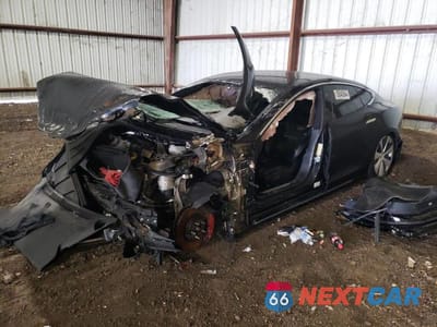 2021 TESLA MODEL S 5YJSA1E47MF423673 - główne zdjęcie licytacji z USA - miniatura