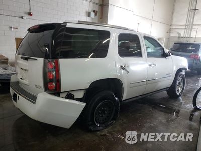 Trzecie zdjęcie samochodu z tyłu: 2011 GMC YUKON DENALI VIN:1GKS2EEF4BR312970 - miniatura