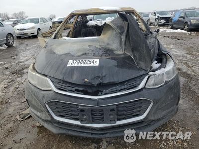 Piąte zdjęcie samochodu w środku: 2018 CHEVROLET CRUZE LS VIN:1G1BB5SM8J7180636 - miniatura