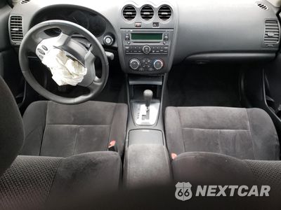 Zdjęcie 8 z 13 samochodu: 2009 NISSAN ALTIMA 2.5 VIN:1N4AL21E39N550168 - miniatura