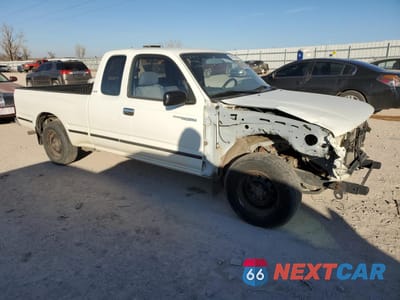 Czwarte zdjęcie samochodu z boku: 1998 TOYOTA TACOMA XTRACAB VIN:4TAVL52N6WZ009286 - miniatura