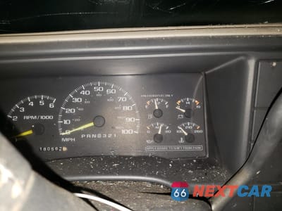 Zdjęcie 9 z 12 samochodu: 1998 CHEVROLET SUBURBAN C1500 VIN:3GNEC16R3WG133520 - miniatura