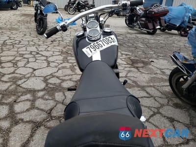 Zdjęcie 6 z 10 samochodu: 2001 HARLEY-DAVIDSON FXDL VIN:1HD1GDV171Y325092 - miniatura