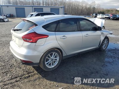 Trzecie zdjęcie samochodu z tyłu: 2016 FORD FOCUS SE VIN:1FADP3K26GL319964 - miniatura