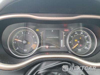 Zdjęcie 9 z 14 samochodu: 2015 JEEP CHEROKEE SPORT VIN:1C4PJLAB8FW637351 - miniatura