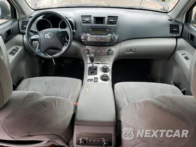 Zdjęcie 8 z 16 samochodu: 2011 TOYOTA HIGHLANDER BASE VIN:5TDBK3EH9BS077081 - miniatura
