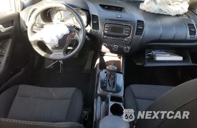 Zdjęcie 8 z 14 samochodu: 2017 KIA FORTE LX VIN:3KPFK4A74HE049390 - miniatura