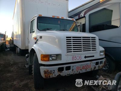 Czwarte zdjęcie samochodu z boku: 1999 INTERNATIONAL 4000 4700 VIN:1HTSCABM8XH604870 - miniatura