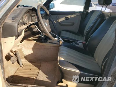 Zdjęcie 7 z 12 samochodu: 1988 BMW 528 E AUTOMATIC VIN:WBADK8300J9888071 - miniatura
