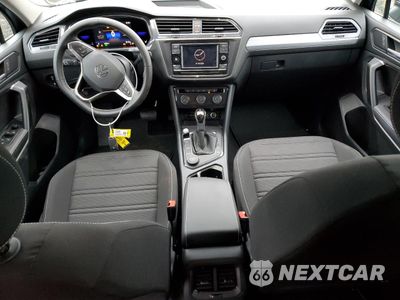 Zdjęcie 8 z 12 samochodu: 2023 VOLKSWAGEN TIGUAN S VIN:3VVFB7AX7PM070208 - miniatura