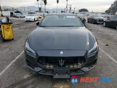 Piąte zdjęcie samochodu w środku: 2022 MASERATI QUATTROPORTE TROFEO VIN:ZAM56ZPT2NX398976 - miniatura