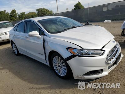 Czwarte zdjęcie samochodu z boku: 2015 FORD FUSION SE HYBRID VIN:3FA6P0LU5FR258081 - miniatura