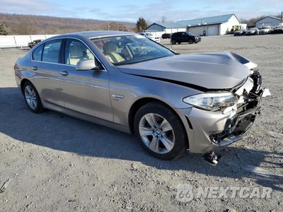 Czwarte zdjęcie samochodu z boku: 2012 BMW 528 XI VIN:WBAXH5C59CDW02031 - miniatura