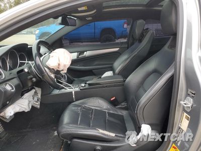 Zdjęcie 7 z 14 samochodu: 2013 MERCEDES-BENZ C 250 VIN:WDDGJ4HB4DF998459 - miniatura