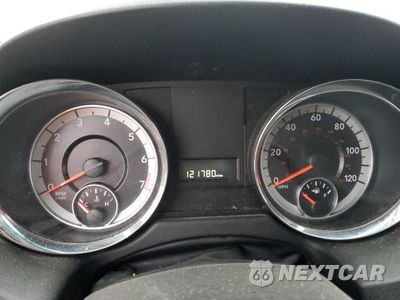 Zdjęcie 9 z 12 samochodu: 2014 RAM TRADESMAN VIN:2C4JRGAGXER428556 - miniatura