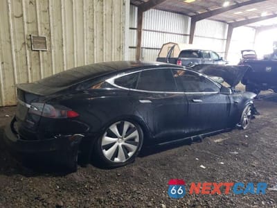 Trzecie zdjęcie samochodu z tyłu: 2021 TESLA MODEL S VIN:5YJSA1E47MF423673 - miniatura