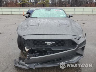 Piąte zdjęcie samochodu w środku: 2020 FORD MUSTANG VIN:1FA6P8THXL5145064 - miniatura