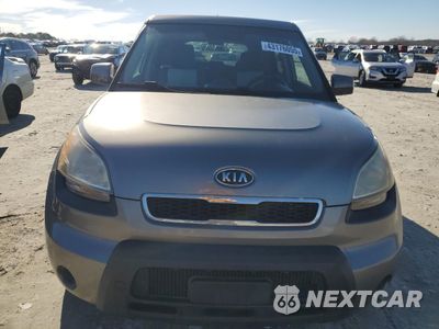 Piąte zdjęcie samochodu w środku: 2010 KIA SOUL + VIN:KNDJT2A26A7160092 - miniatura