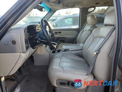 Zdjęcie 7 z 13 samochodu: 2000 CHEVROLET SUBURBAN K1500 VIN:3GNFK16T1YG119668 - miniatura