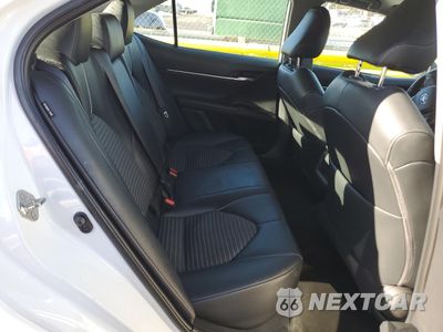 Zdjęcie 10 z 15 samochodu: 2019 TOYOTA CAMRY L VIN:4T1B11HK0KU802699 - miniatura