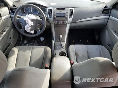 Zdjęcie 8 z 12 samochodu: 2009 HYUNDAI SONATA GLS VIN:5NPET46C59H501035 - miniatura