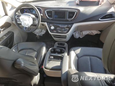 Zdjęcie 8 z 16 samochodu: 2021 CHRYSLER VOYAGER LXI VIN:2C4RC1DG1MR602025 - miniatura