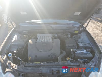 Zdjęcie 11 z 12 samochodu: 2004 HYUNDAI SONATA GL VIN:KMHWF25H24A927936 - miniatura